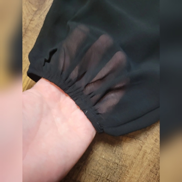 FREE W BUNDLE Shein puff sleeve mini dress - Picture 5 of 15